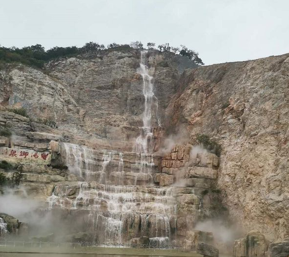 南京汤山假山瀑布